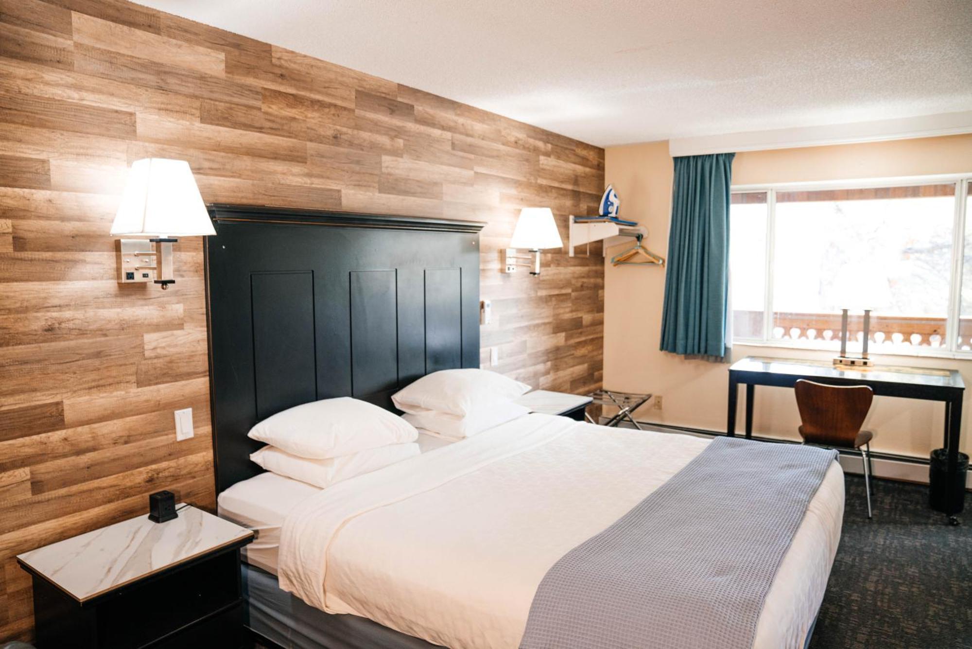 Salida Inn & Monarch Suites Bagian luar foto
