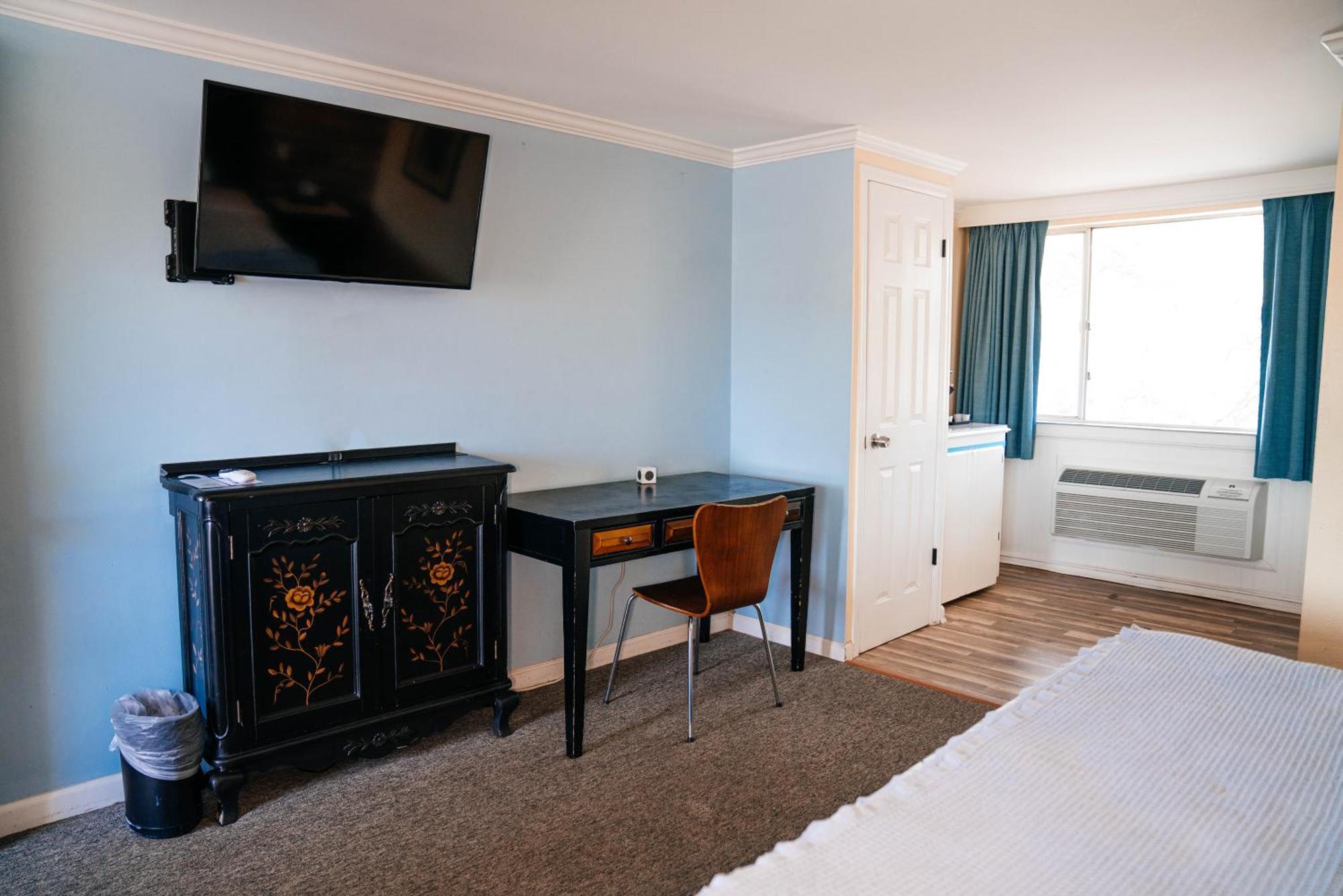 Salida Inn & Monarch Suites Bagian luar foto